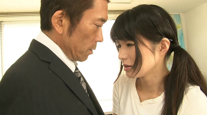 陵辱全裸授業で汚された才女の白い柔肌 桜ちづる